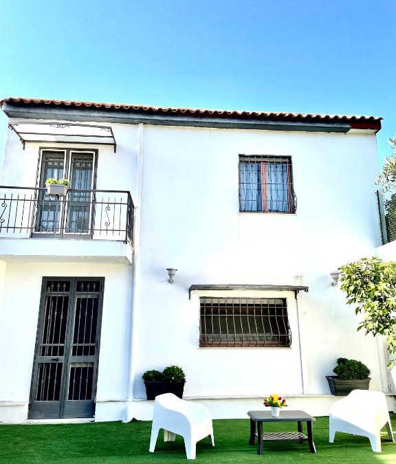 Trecase House | Casa De Curtis