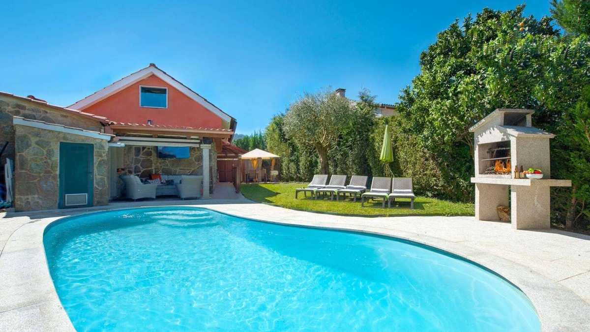 O Porrino Villa | Casa de Descanso - Three Bedroom Villa, Sleeps 5