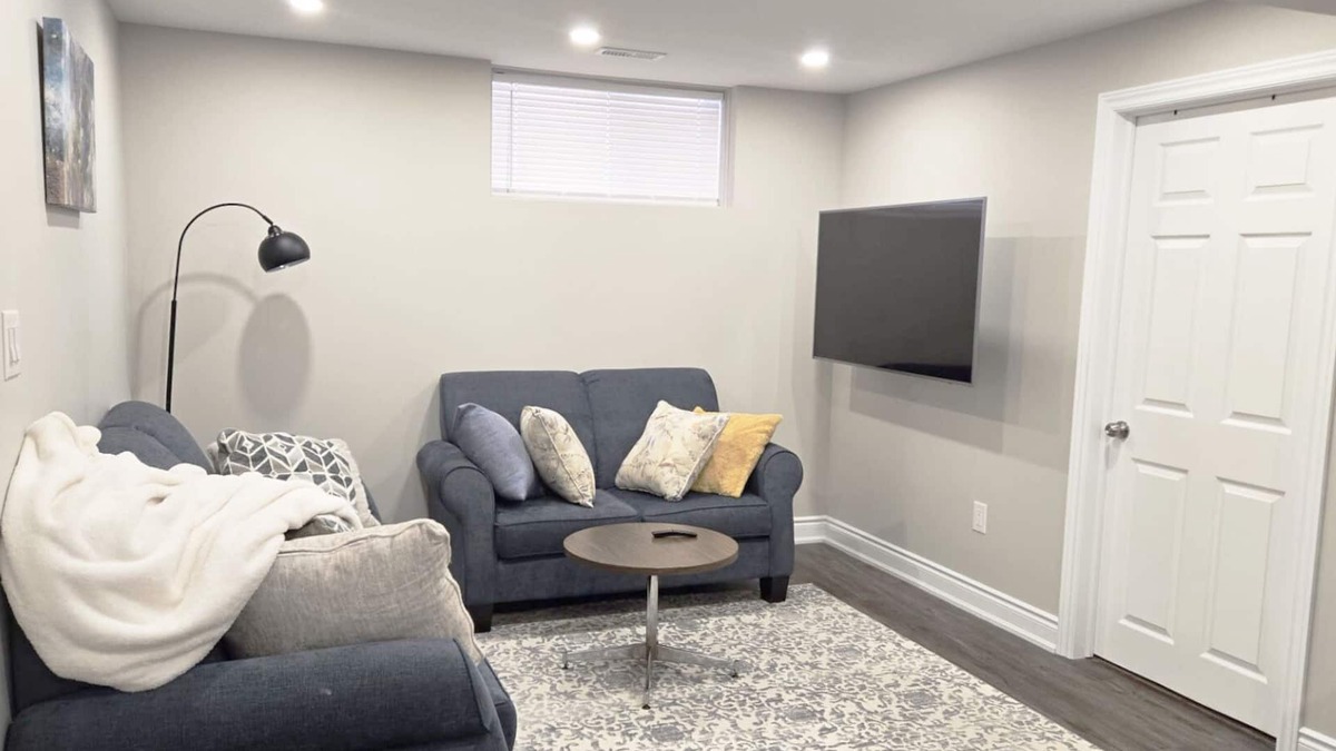 Doon South House | Casa De Kiwi - Family ready with King Bed and Queen Bed close to Conestoga, Golf
