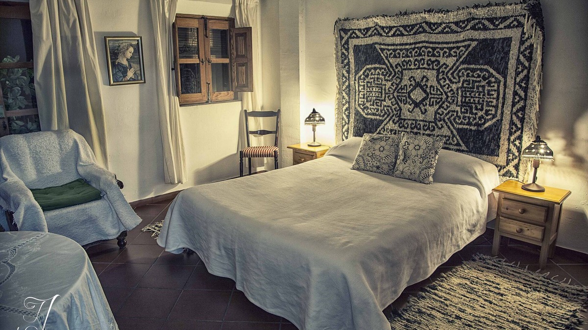 Bubion Cottage | Casa de la Fuente has panoramic views and is very comfortable
