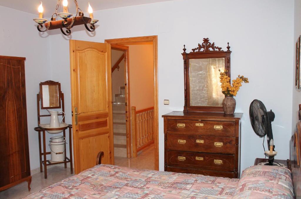 Valdealgorfa House | Casa De La Virginia