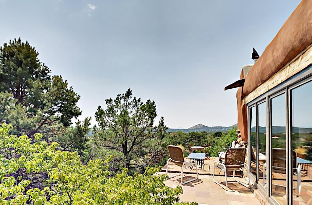 Canoncito House | Casa de las Piedras