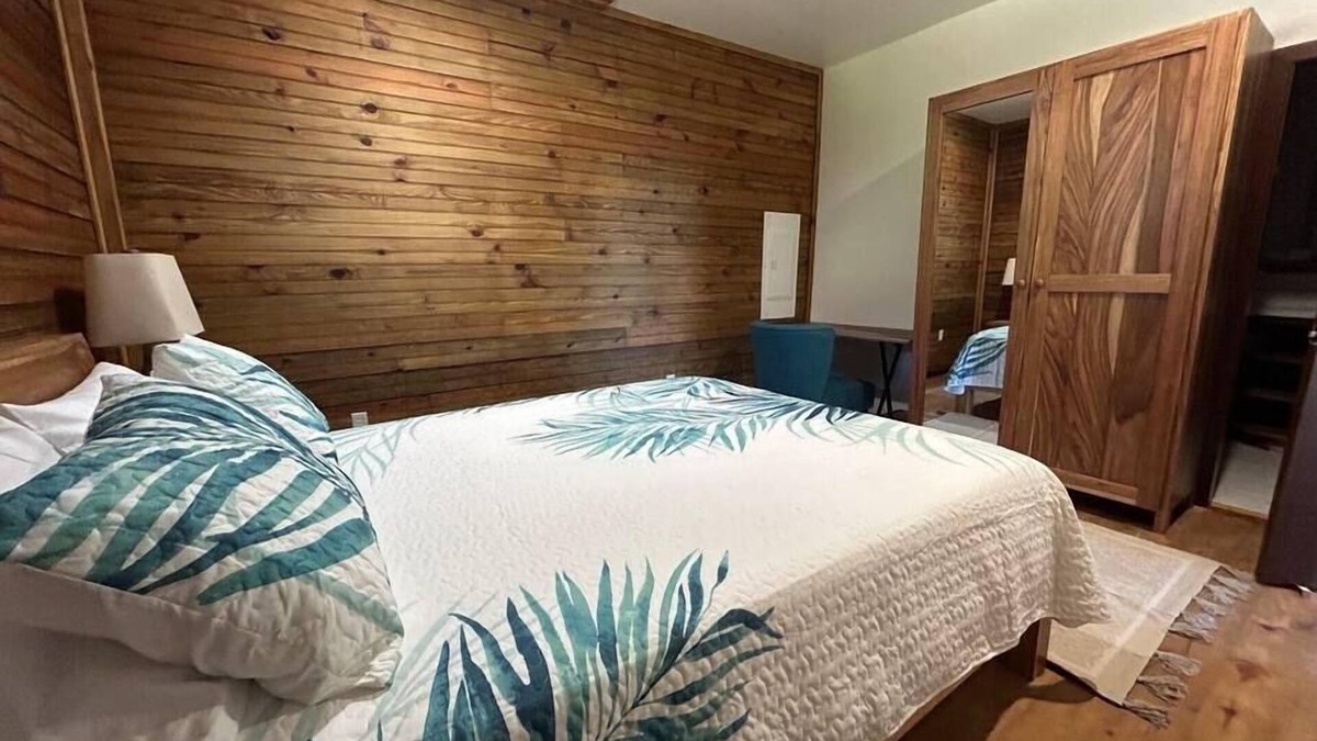 Jonesville Apartment | Casa de Nómadas - 1 Bedroom Seaview Hideaway West
