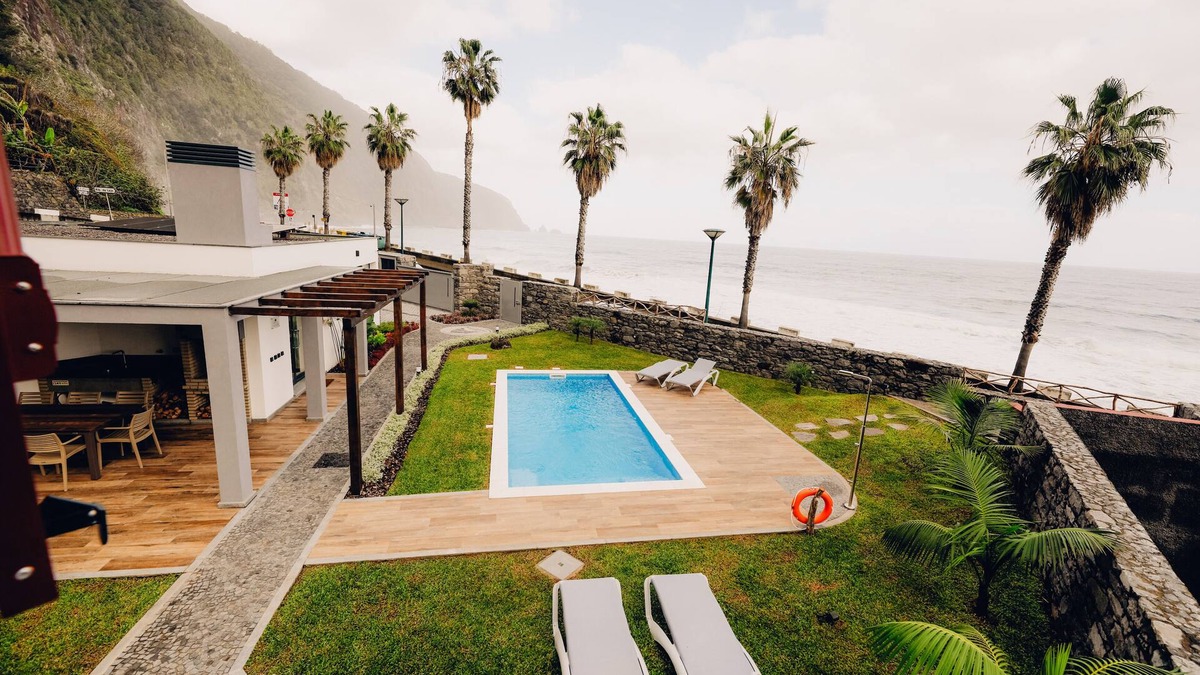 Porto Moniz Villa | Casa de Pedra - Casas do Calhau Miúdo
