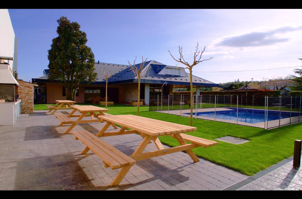 Breda Apartment | Casa de Vacaciones con pádel en Montseny by Can Forcadell