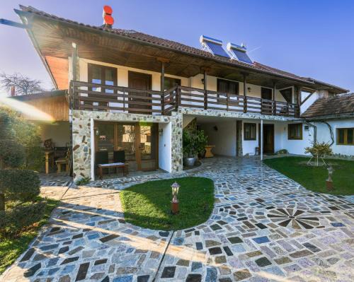 Novaci House | Casa de vacanță Moțata
