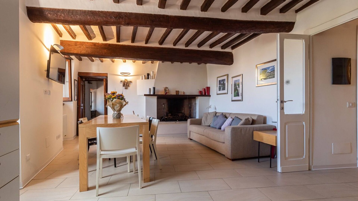 Montecchio Apartment | Casa del Castello, charming flat with village view