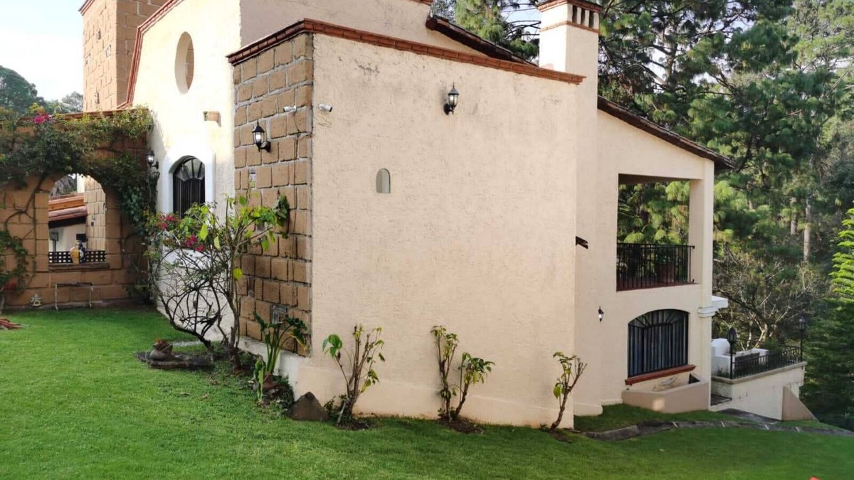 Avandaro House | CASA DEL RIO AVANDARO