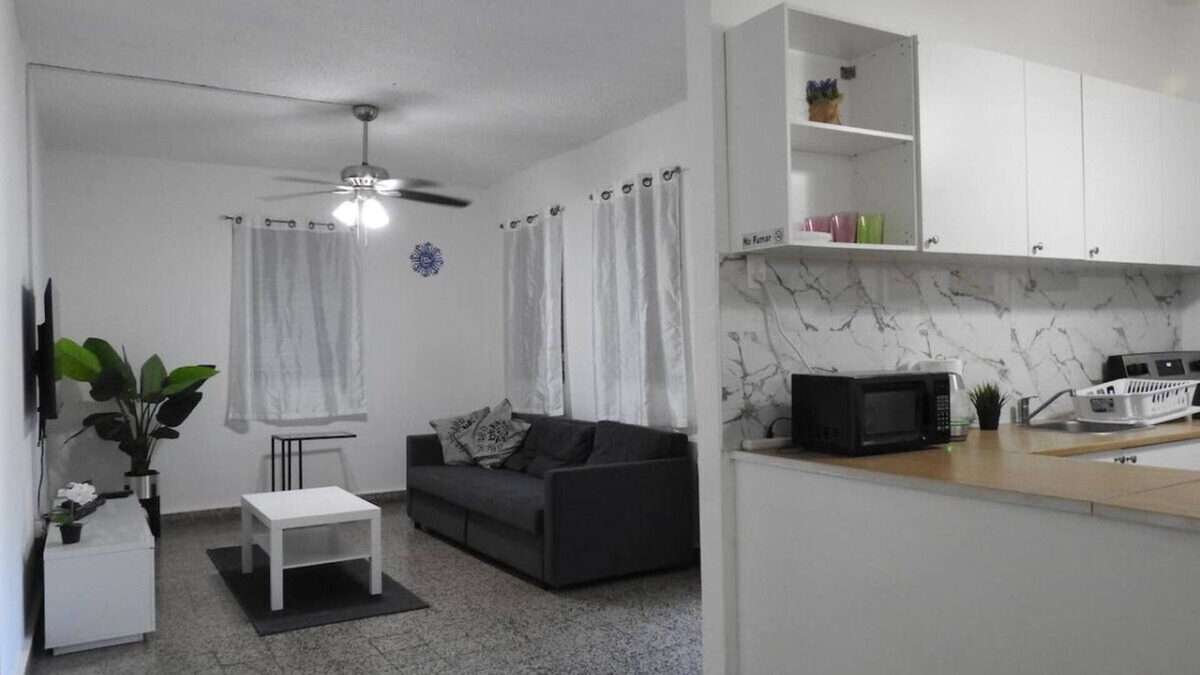 Bayamon House | Casa del Sol-A Great Location Hospitals and Malls