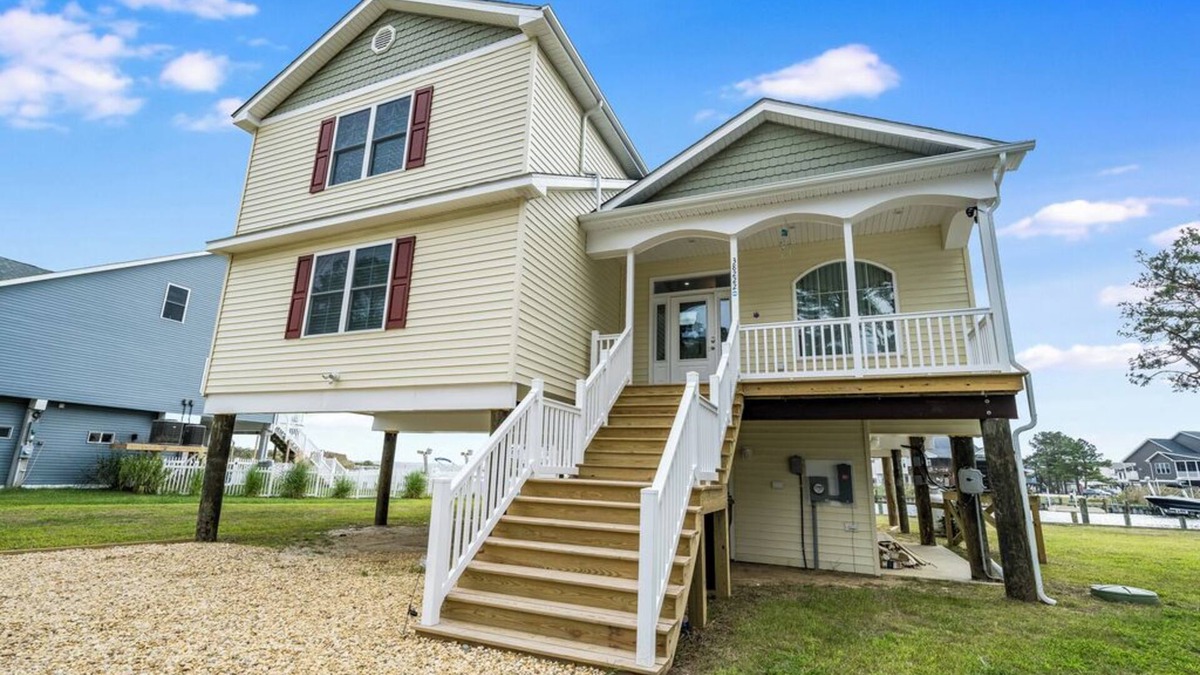 Captain's Cove House | Casa del Sol in Captain's Cove Golf & Yacht Club!