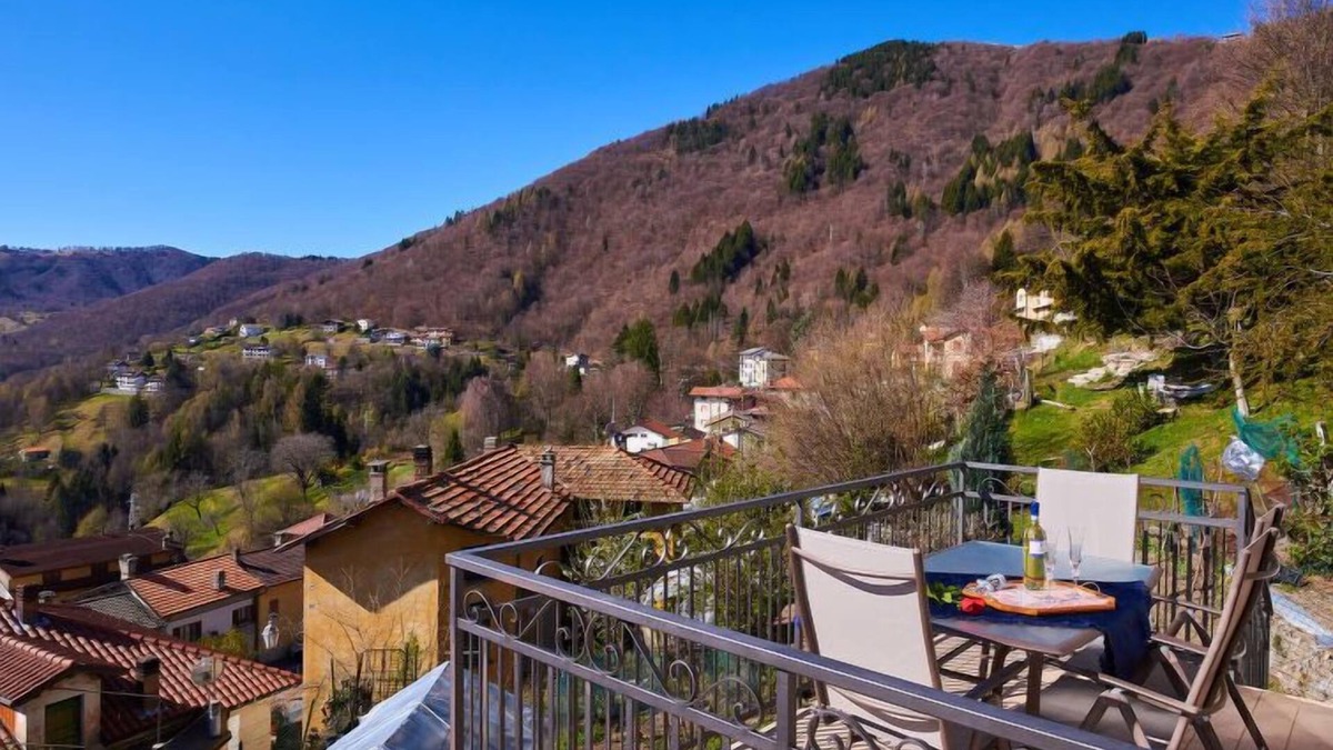 Casasco d'Intelvi House | Casa del Sole by Interhome