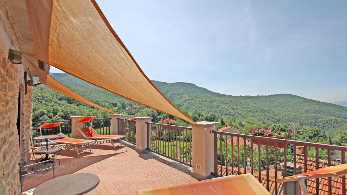 Sansepolcro House | Casa Del Vescovo, Mountain Retreat - Restored12th century house.
