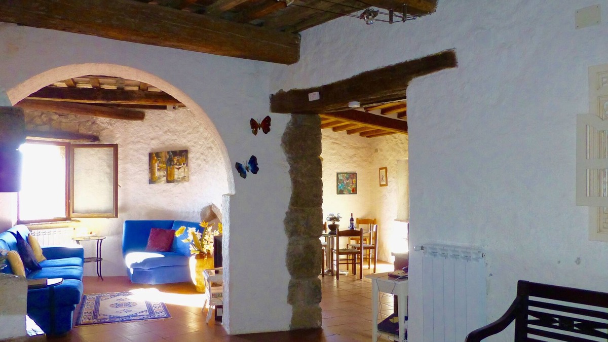 Roccatederighi House | Casa dell'Artista, beautiful medieval house in Tuscan village, stunning views