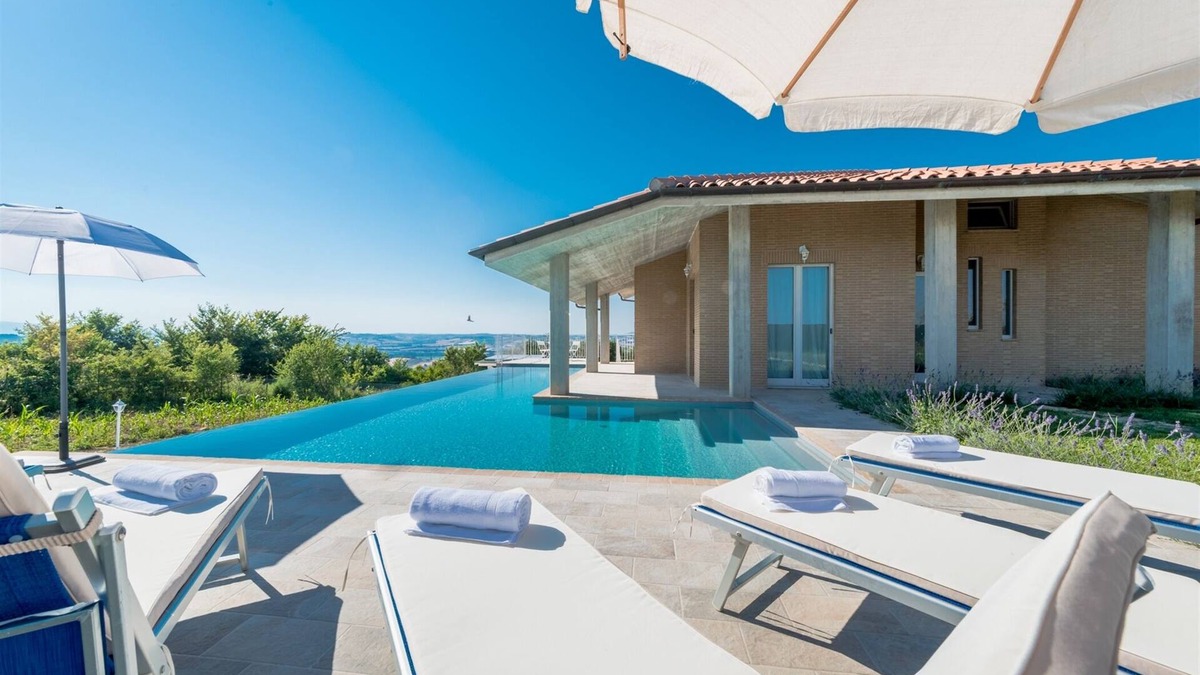 Montelupone Villa | Casa Di Eolo 8+2, Emma Villas