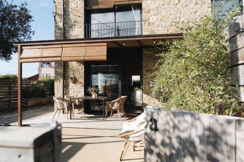 Sant Jordi Desvalls House | Casa Diana A