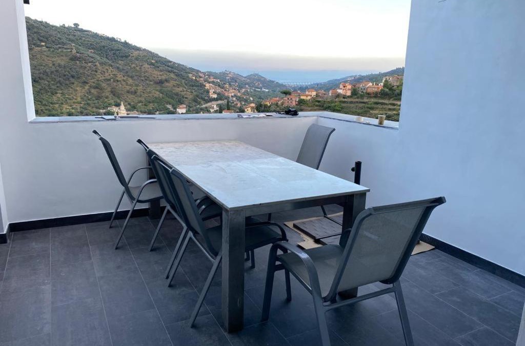 Dolcedo House | Casa Diciotto
