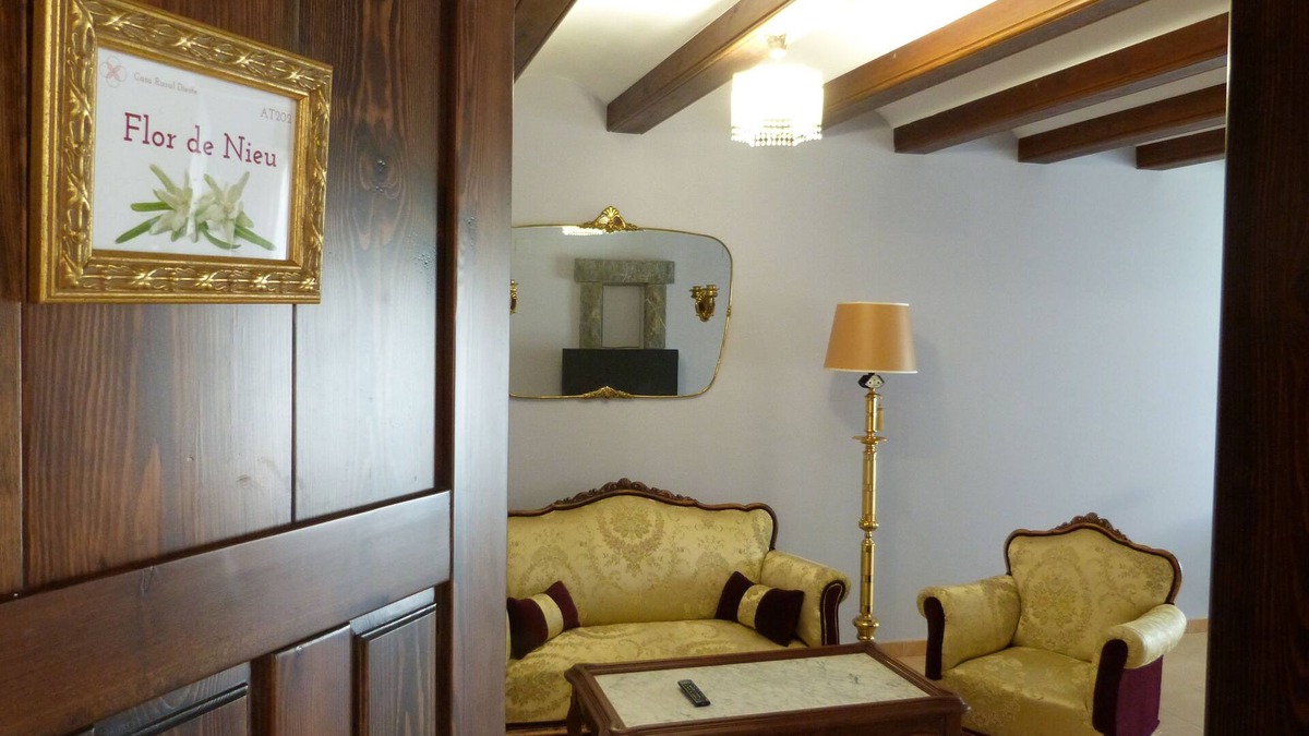 Boltana Apartment | Casa Dieste tourist apartments - Flor de Nieu apartment