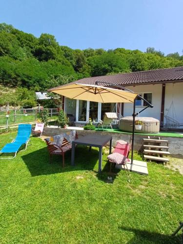 Poiana Marului House | Casa Din Lunca