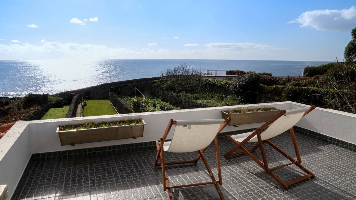 Lagoa Cottage | Casa do Atlântico - holiday village Property with views and direct access to the sea