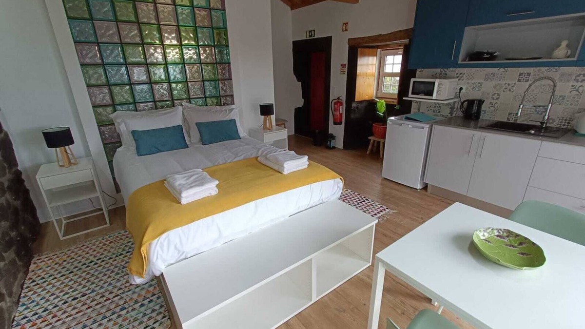 Angra do Heroismo Apartment | Casa do Poço - Little house, located in the heart of a calm and rural village.