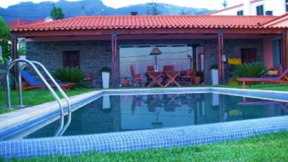 Sao Roque House | CASA DO POÇO - Typical house with swimming pool and breathtaking sea and mountain views