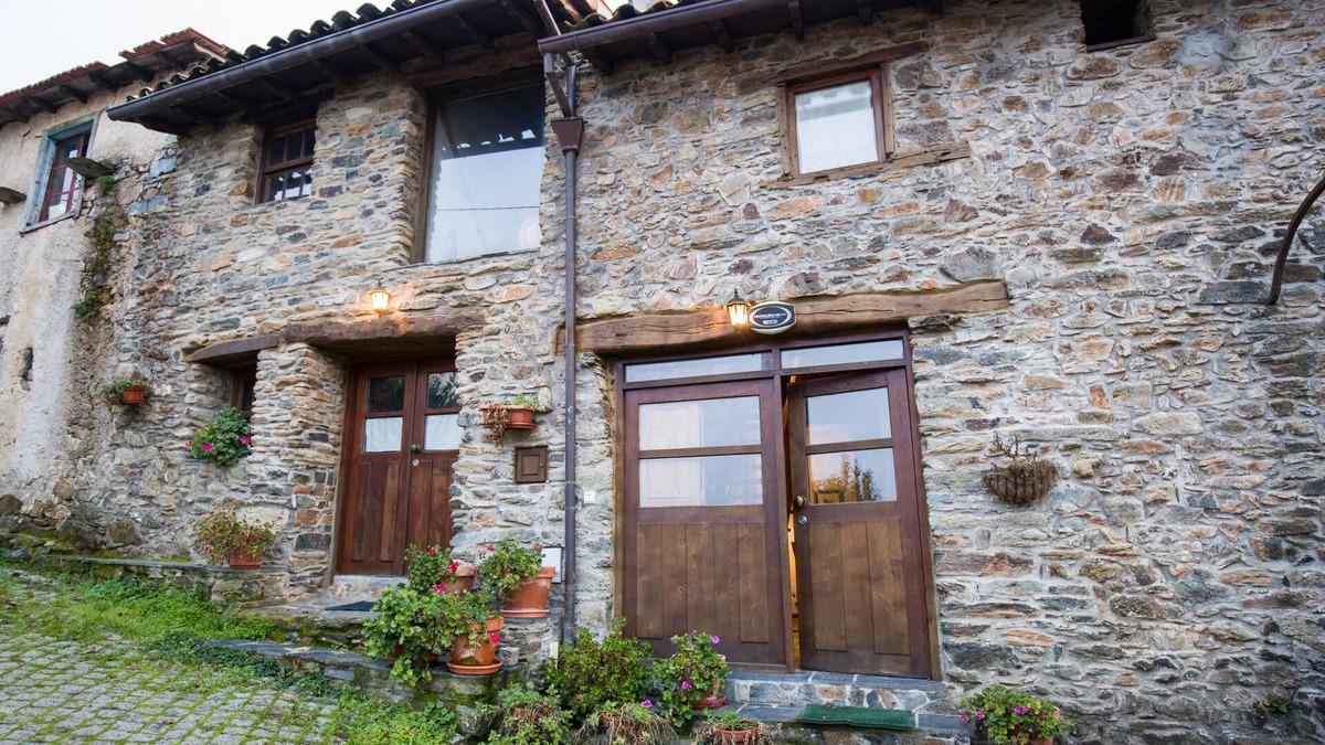 Braganca Cottage | Casa do Pomar - Turismo Rural