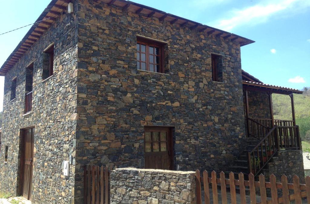 Rio De Fornos House | Casa do Rebelhe