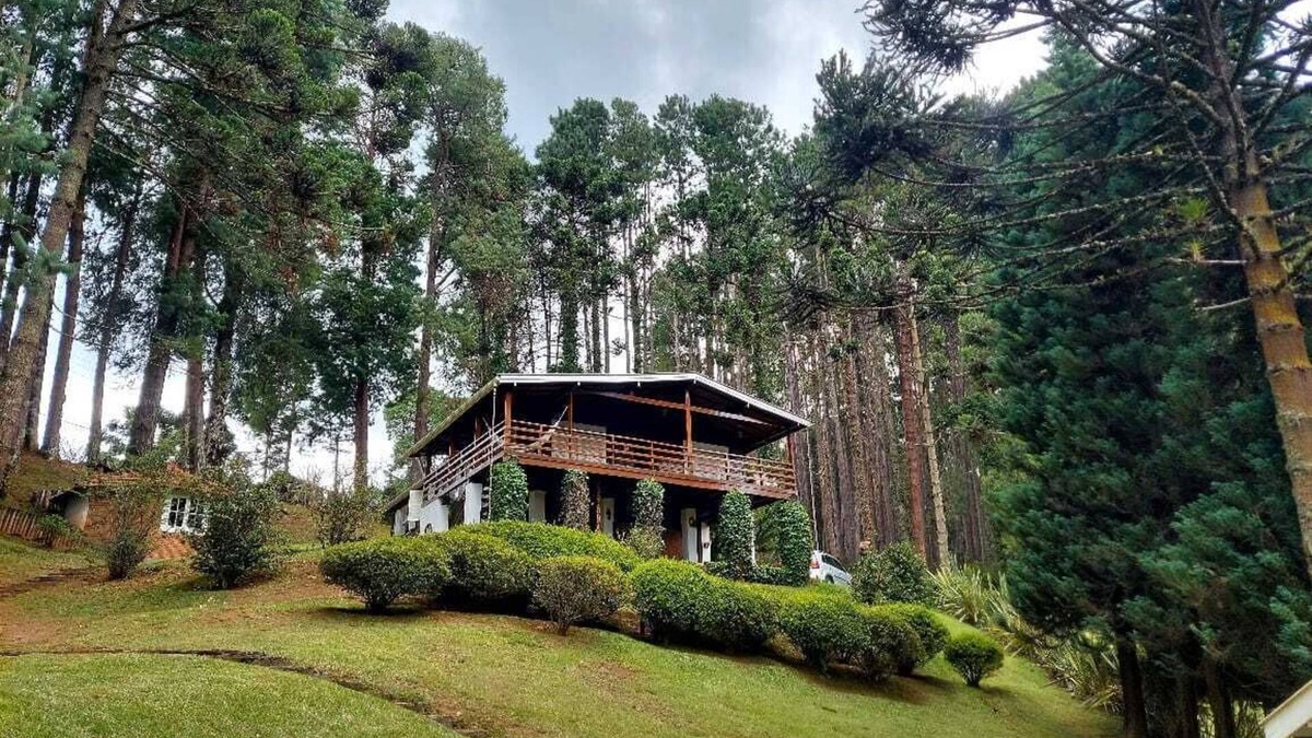 Jardim Europa House | Casa dos Pinheiros Campos do Jordão
