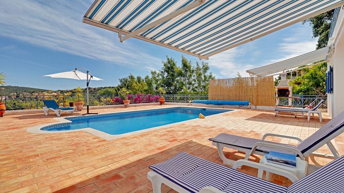 Sao Bras de Alportel Villa | Casa dos Sonhos by Portucasa