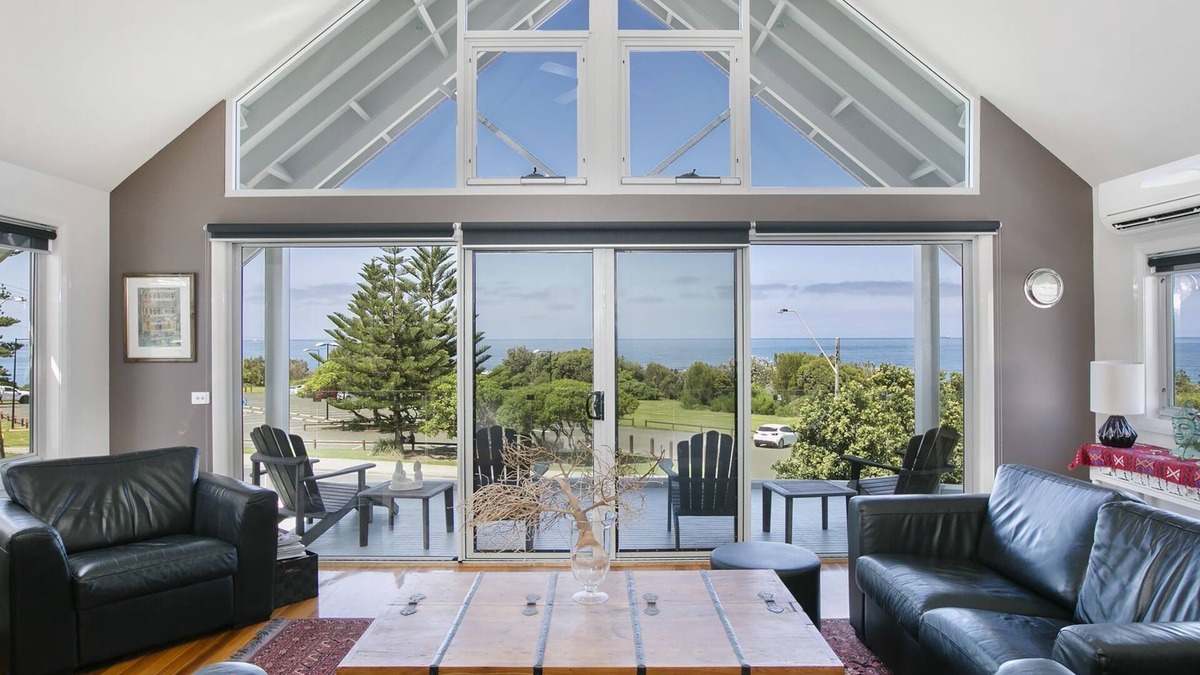 Bulli House | Casa el Punto (House on the Point) 3 minute walk to the beach