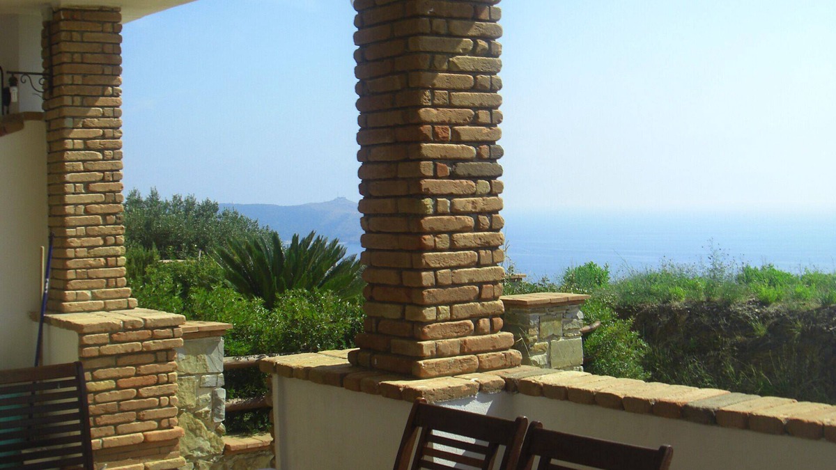 Pisciotta Apartment | CASA ELISABETTA/Ap. 1: the beauty of the Mediterranean Sea for your holidays