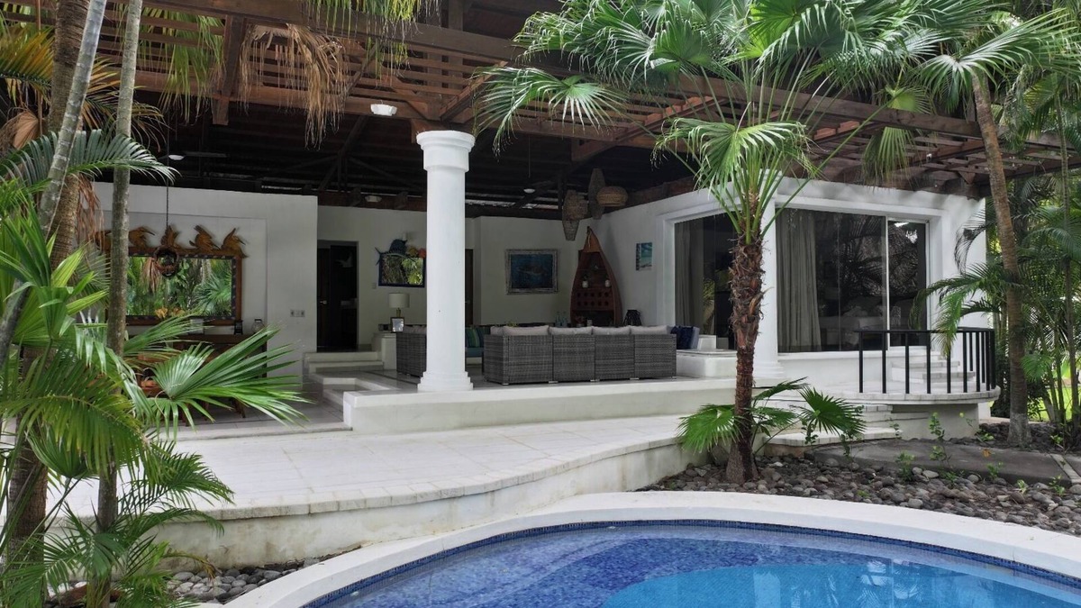 Iztapa House | Casa Emilia- Casa privada en Iztapa, Guatemala.