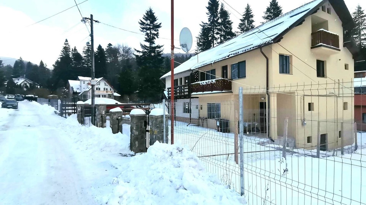 Busteni Villa | Casa EMY Busteni - Accommodation/Tourist attractions