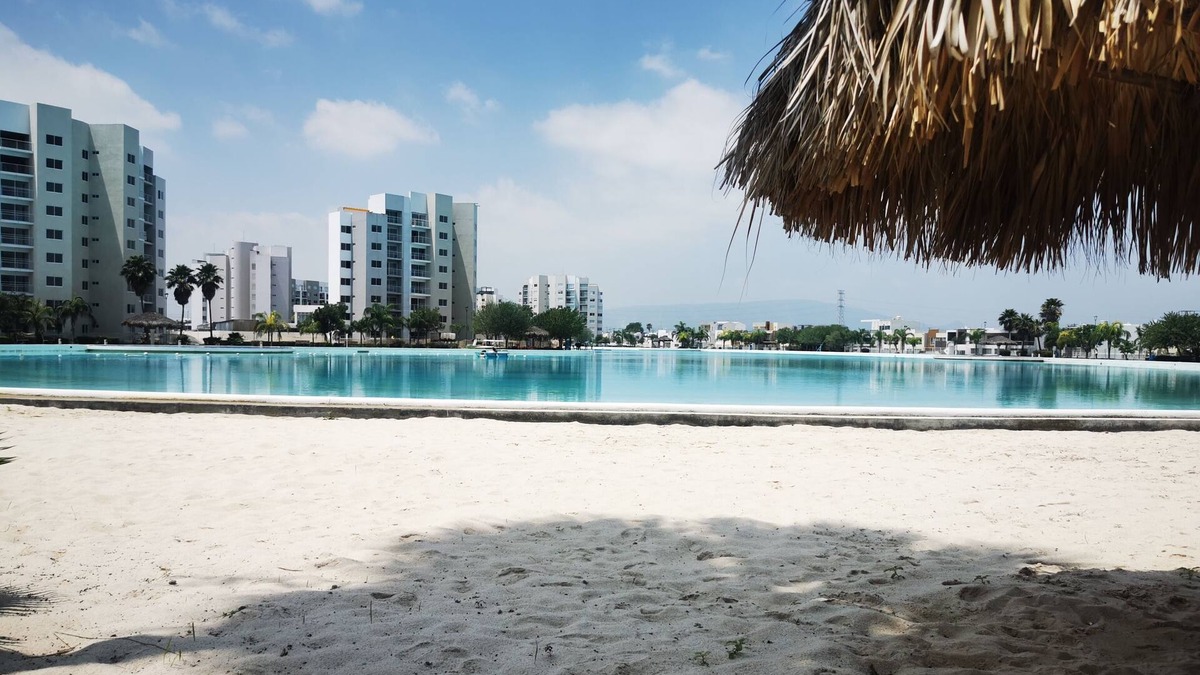 Apodaca House | Casa en Dream Lagoon, con Alberca y Regaderas, a 15 min del Aeropuerto