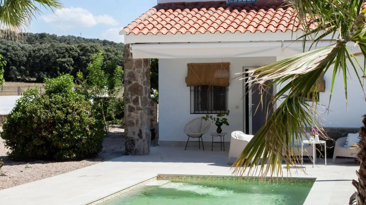 Mejorada House | Casa en el Campo con Piscina