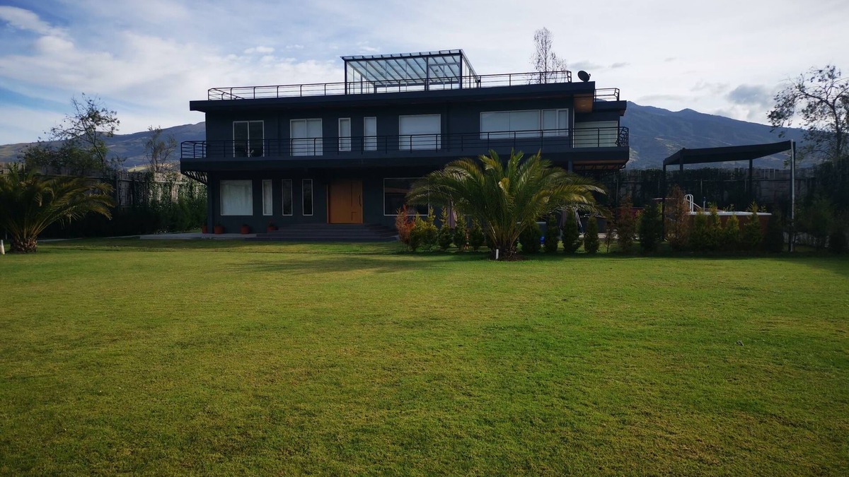 San Pablo del Lago House | Casa en el Lago San Pablo