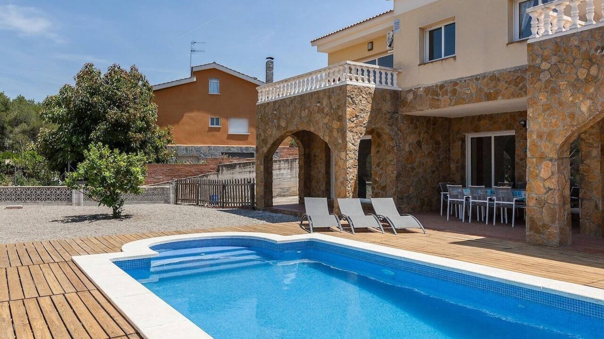 La Prosperitat House | Casa en la Montaña Cerca de la Playa
