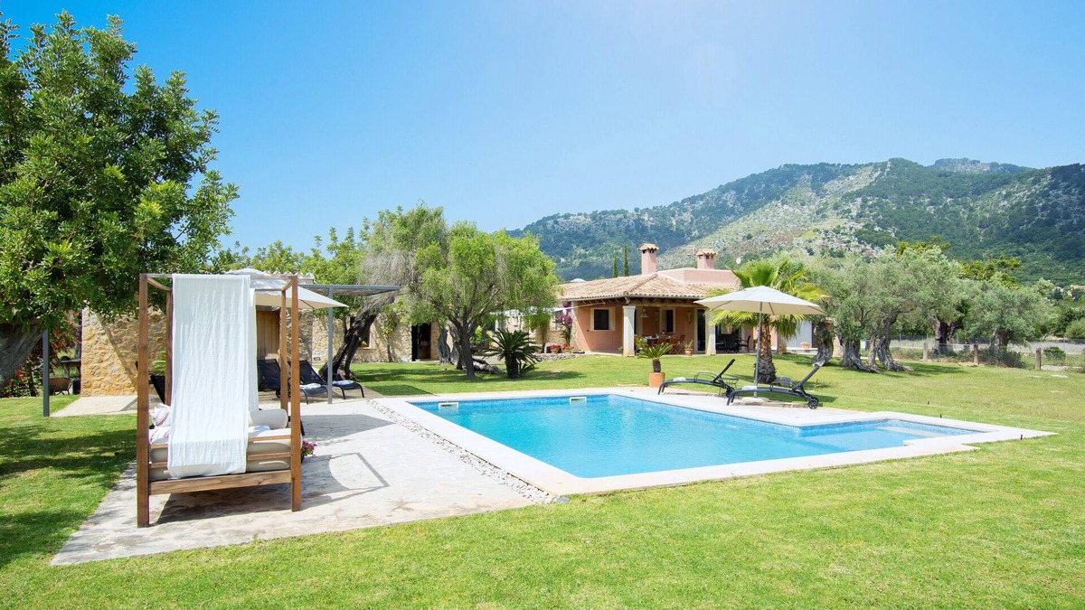 Selva Villa | CASA EN MOSCARI - Villa with private pool in Binibona (Selva). Free WiFi