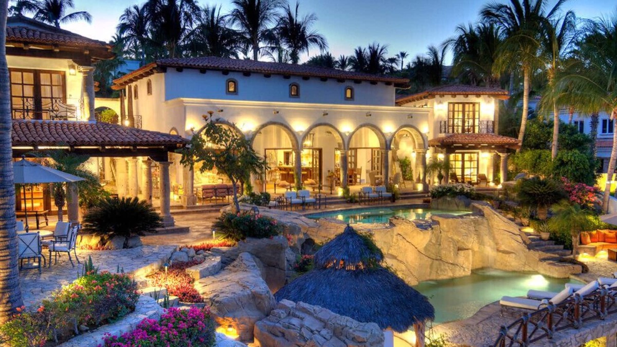 Palmilla Villa | CASA ENCANTOn6 Bedroom, Fully Staffed, Luxury Oceanfront Villa.