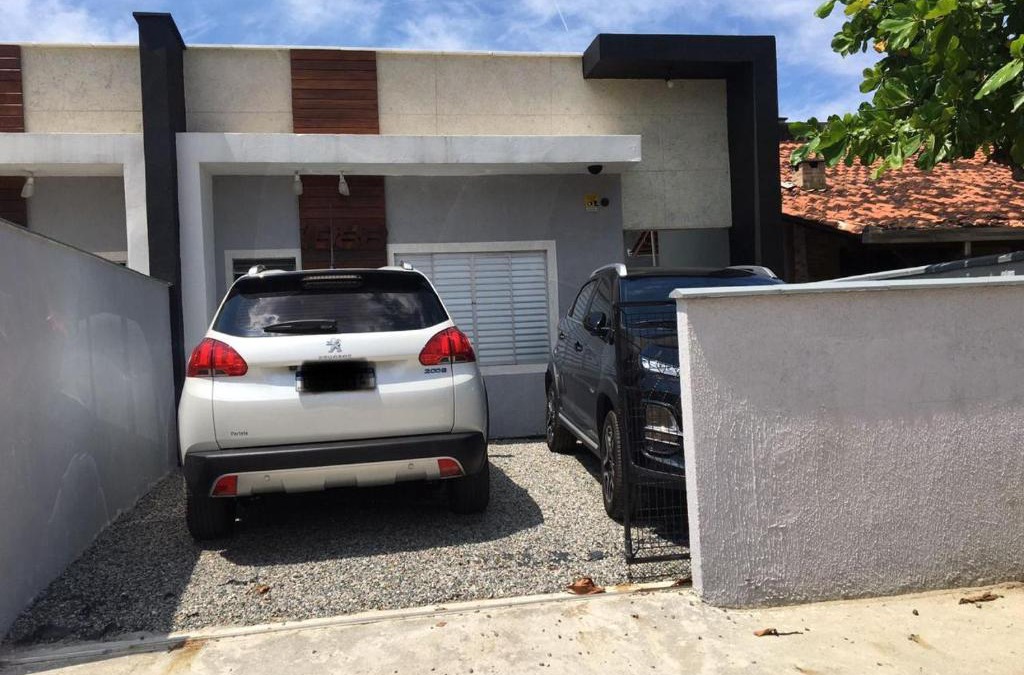 Enseada House | Casa Enseada 3 quartos para até 6 pessoas com 2 ar split
