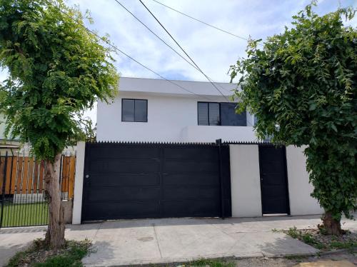 La Granja Apartment | casa entera con estacionamiento