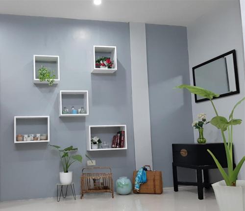 Antipolo Apartment | Casa Erelle -1 Bedroom guest house w/modern kubo