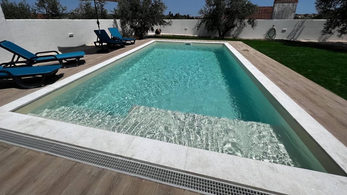 Abrantes House | Casa Espaçosa com Piscina Privada Perto das Praias Fluviais do Zêzere