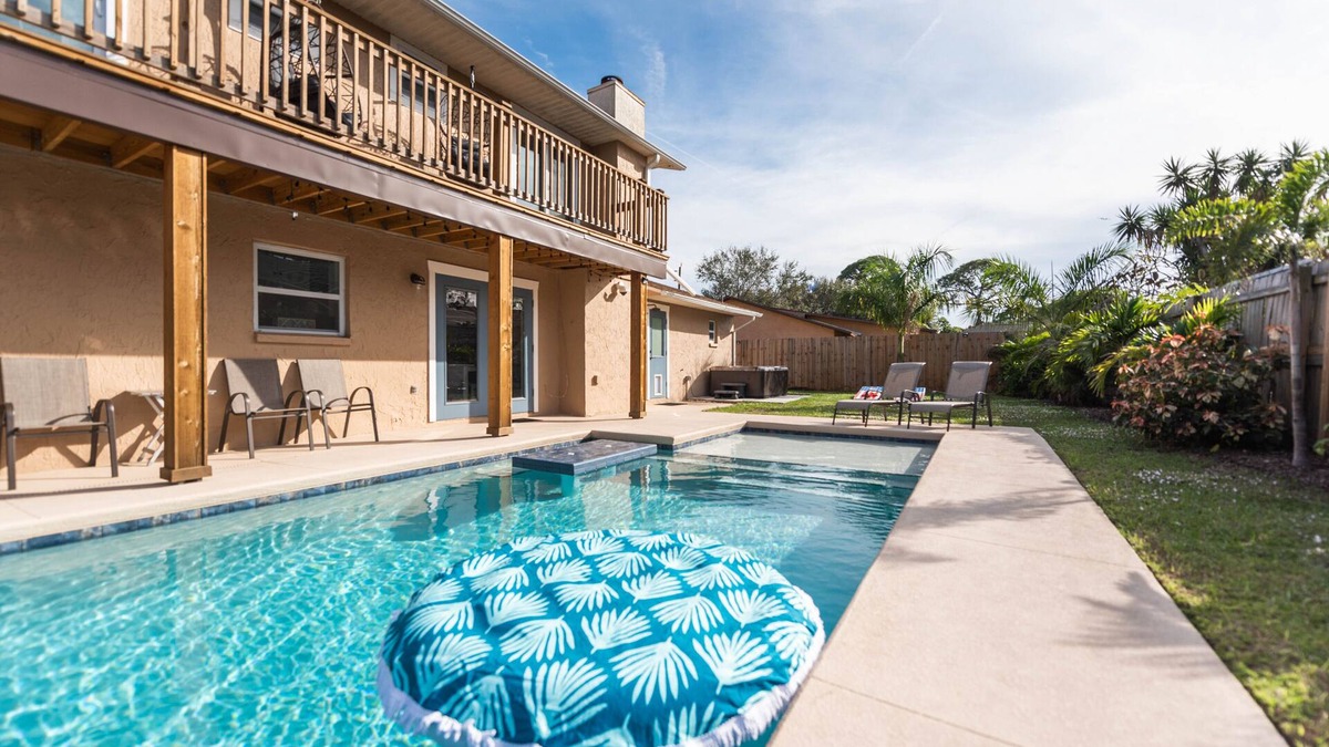 Fowlers House | Casa Espacio - Fun Family Pool Home w/Hot Tub & Game Room!