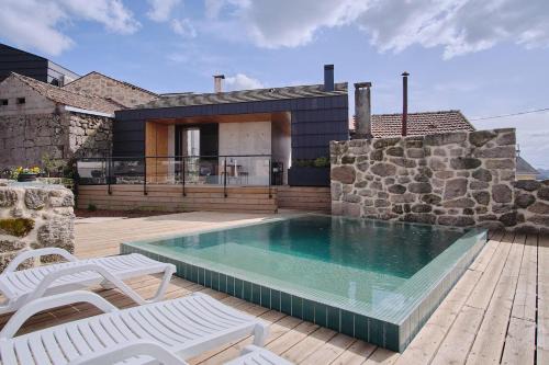Queira House | Casa Espelho D'Água