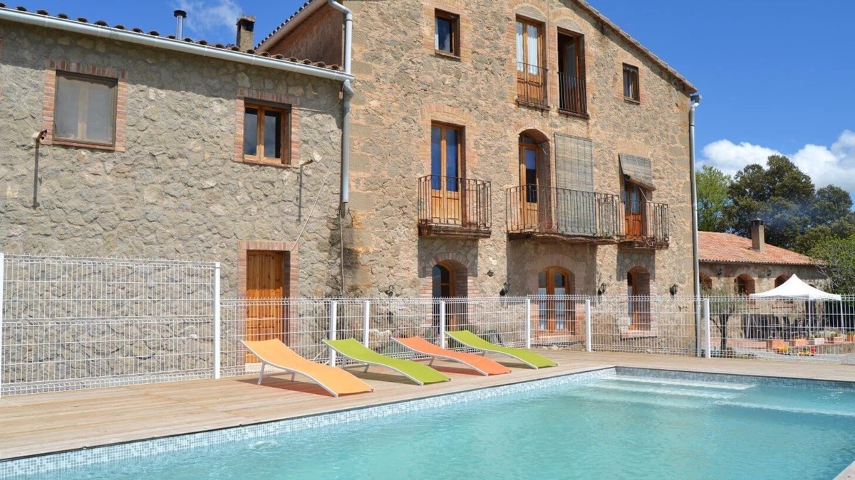 Casserres House | Casa Fabregás - BIG Catalan limestone house with a splendid view over the valley