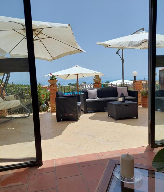 Falconara House | Casa falconara