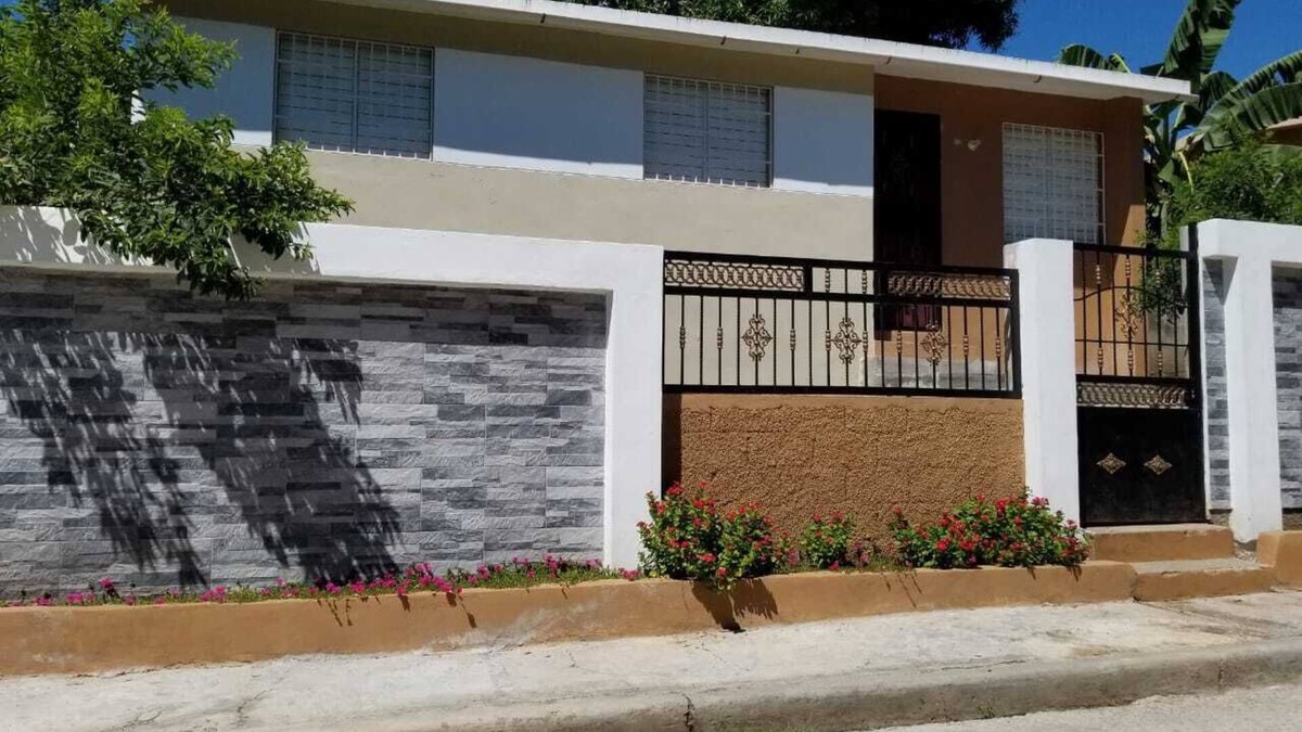 La Cienaga House | Casa familiar, buen vecindario, cerca la playa