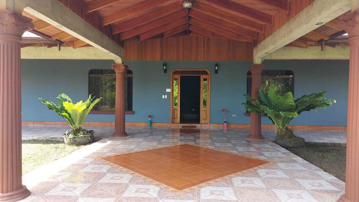 Puerto Jimenez Other | Casa familiar en la zona de Puerto Jiménez cerca de playas y Parque Corcovado.