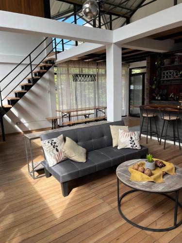 Huancabamba House | Casa familiar en Oxapampa hasta 5 personas con cochera